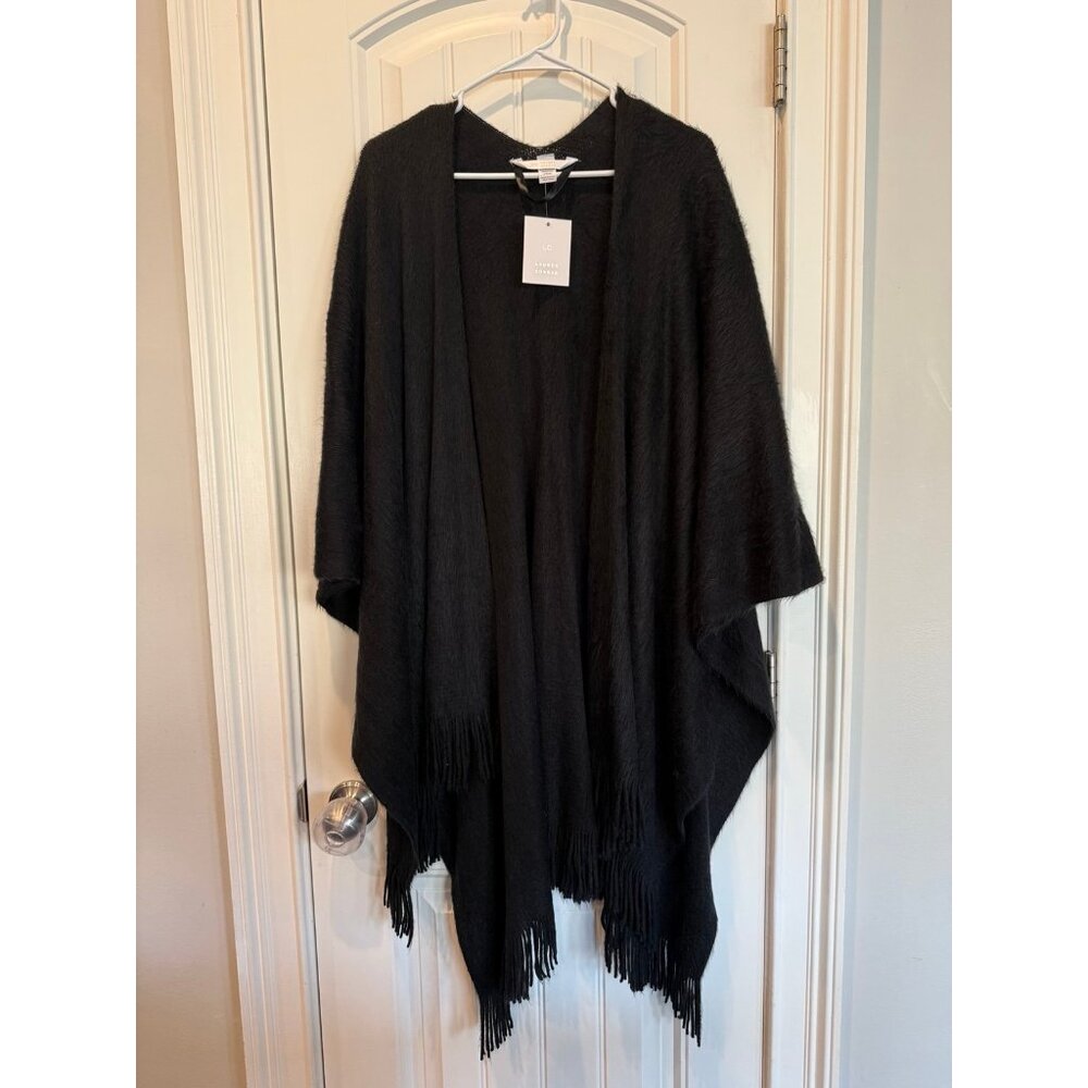 NWT Lauren Conrad black shawl